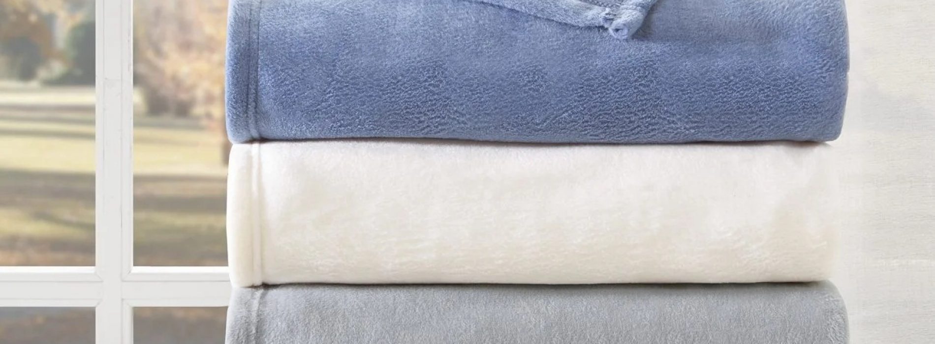 What Are The Uses Of A Fleece Blanket?