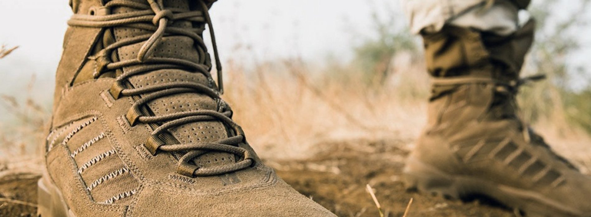 Military Combat Boots Vs. Traditional Trekking Boots