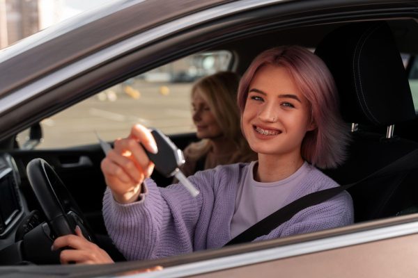 How Driving Lessons Build Safer Habits for Lifelong Road Confidence