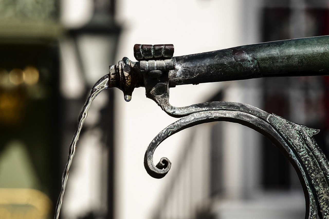 Fountain, water, flow — Bscscan: Your Key to Seamless Crypto Navigation