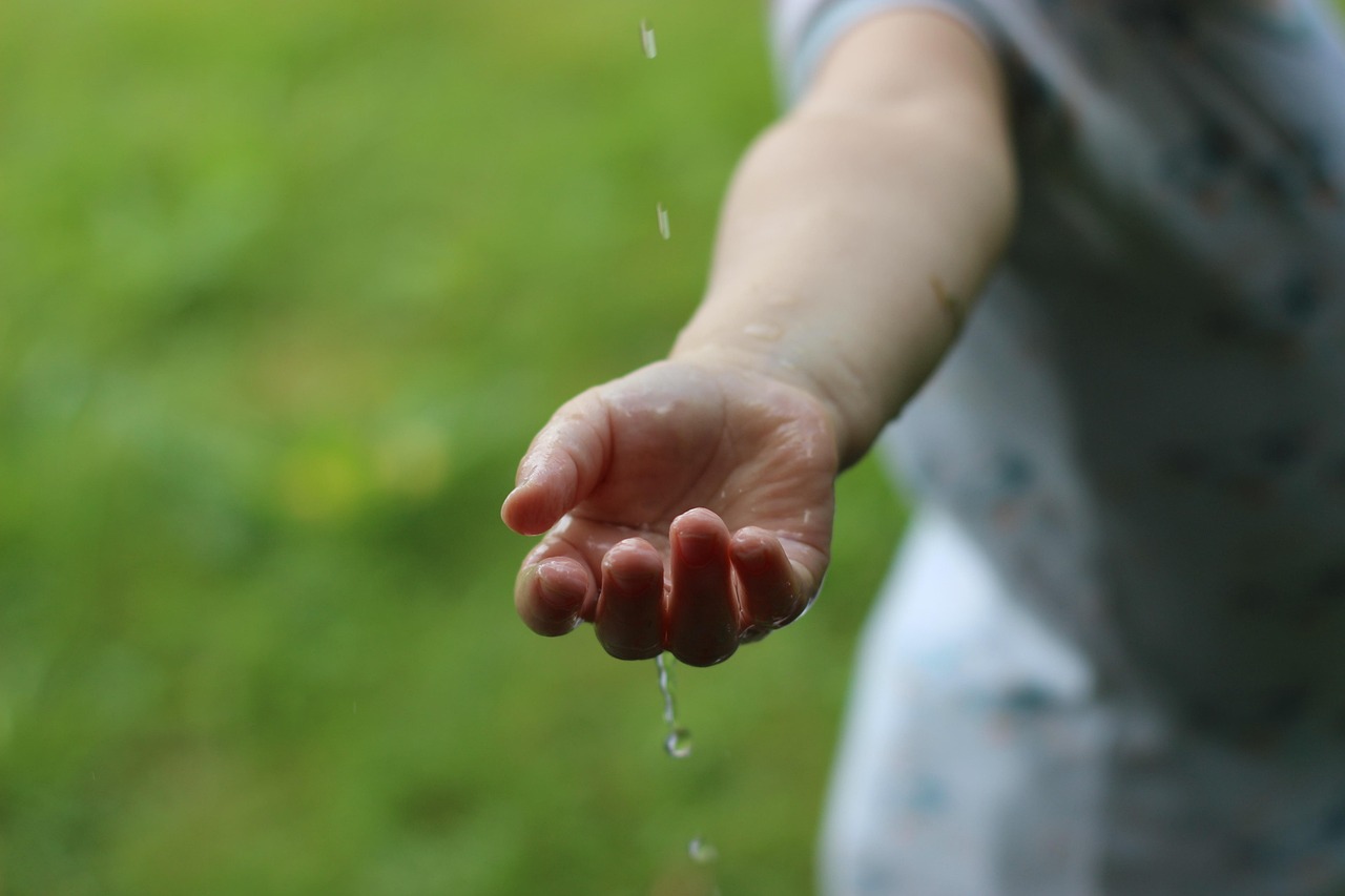 Rain, water, element — Discovering Bscscan: The Ultimate Tool for Crypto Investors