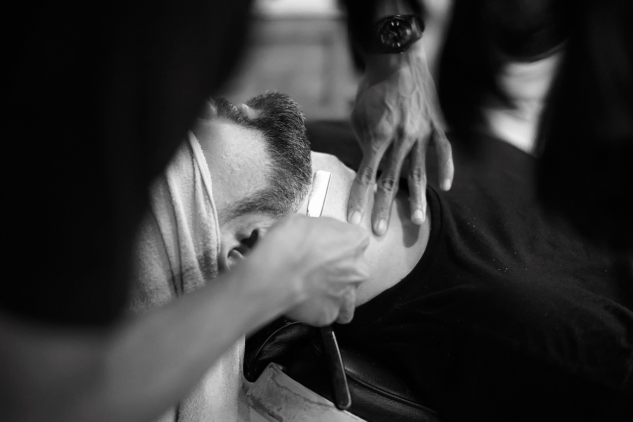 Barber, barbershop, shave — Find Financial Relief with Cheap Renters Insurance Alabama