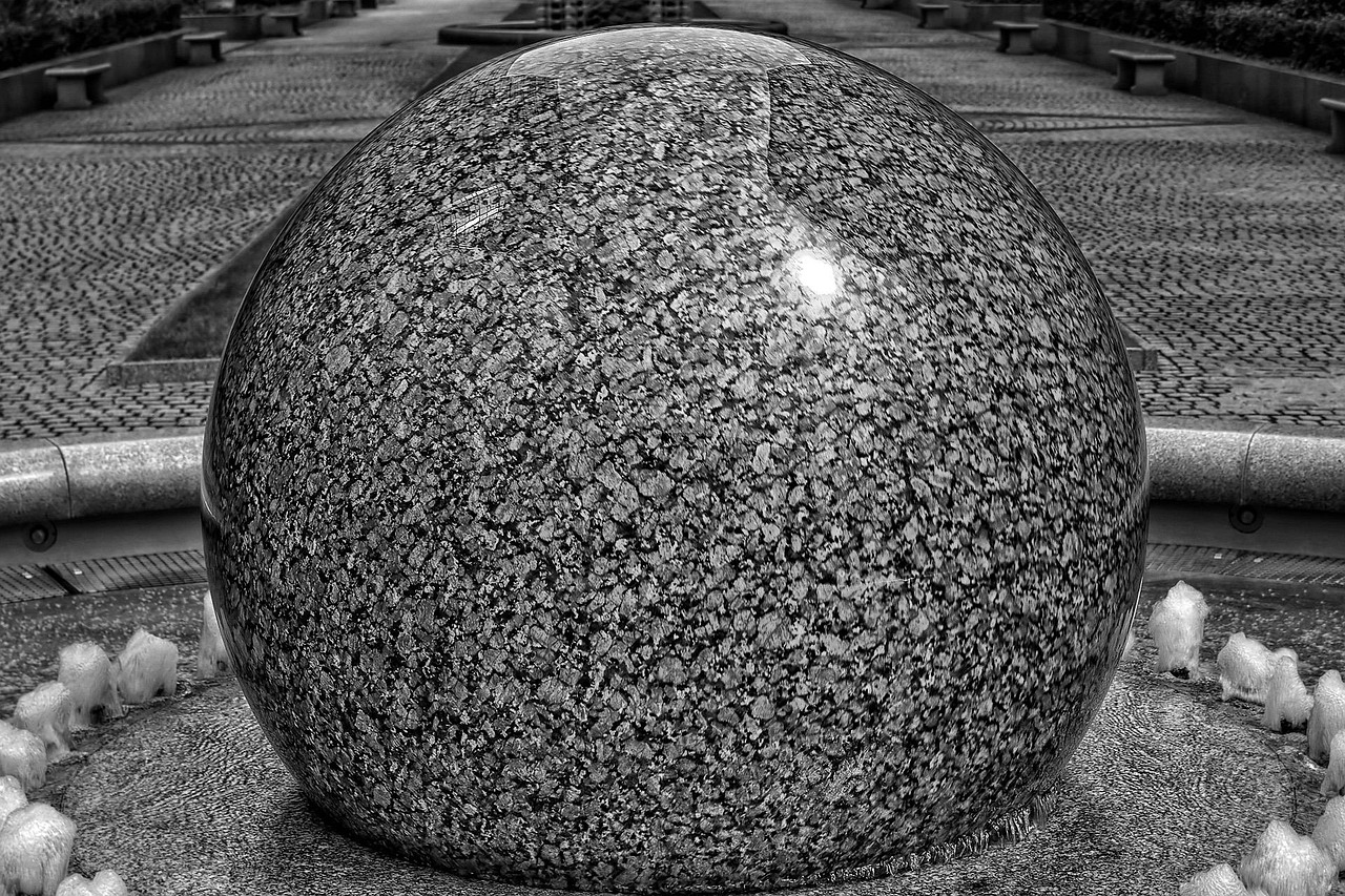 Ston, ball, water — Mastering Efficient Crypto Trades with Raydium Swap
