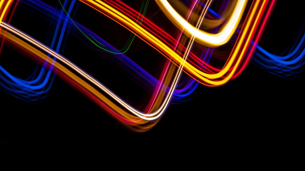 Light painting, blue, red — Unleash Your Trading Potential with Jupiter Swap
